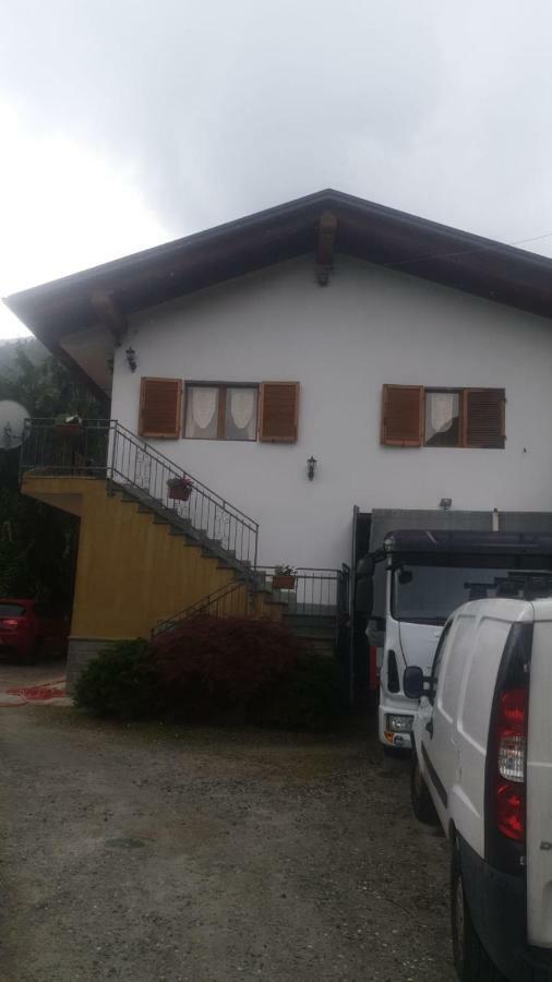 Ferienwohnung Il Dehors Champdepraz Exterior foto